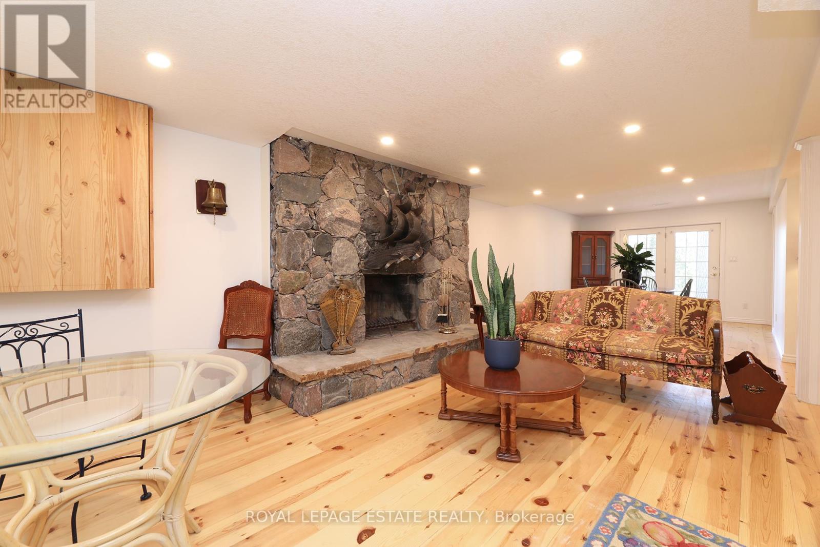 898 Beaufort Court, Oshawa, Ontario  L1G 7J7 - Photo 40 - E12974528