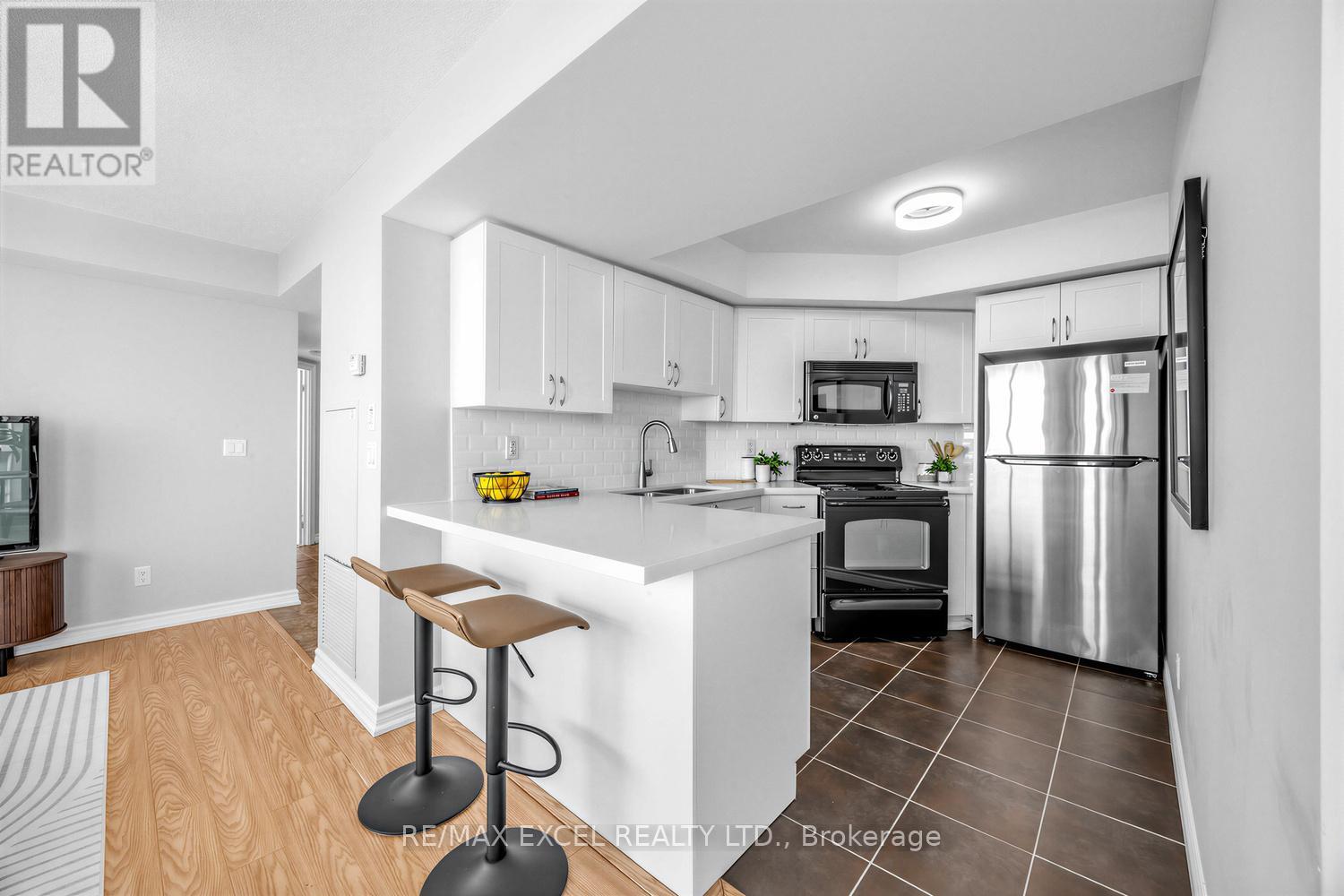 916 - 340 Watson Street W, Whitby, Ontario  L1N 9G1 - Photo 10 - E12974532