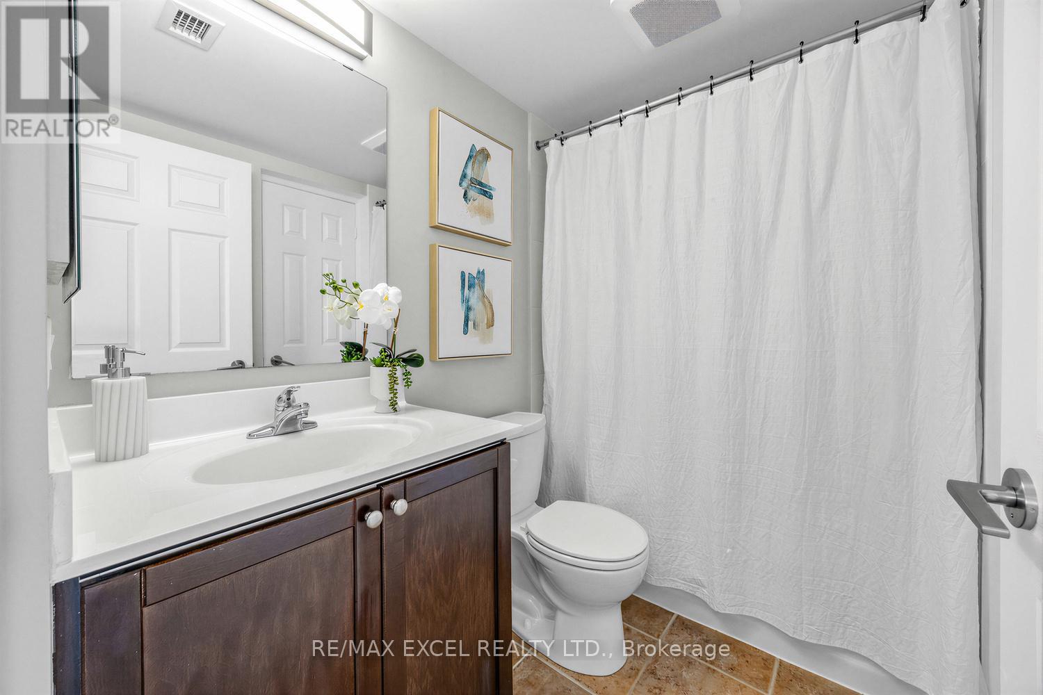 916 - 340 Watson Street W, Whitby, Ontario  L1N 9G1 - Photo 5 - E12974532