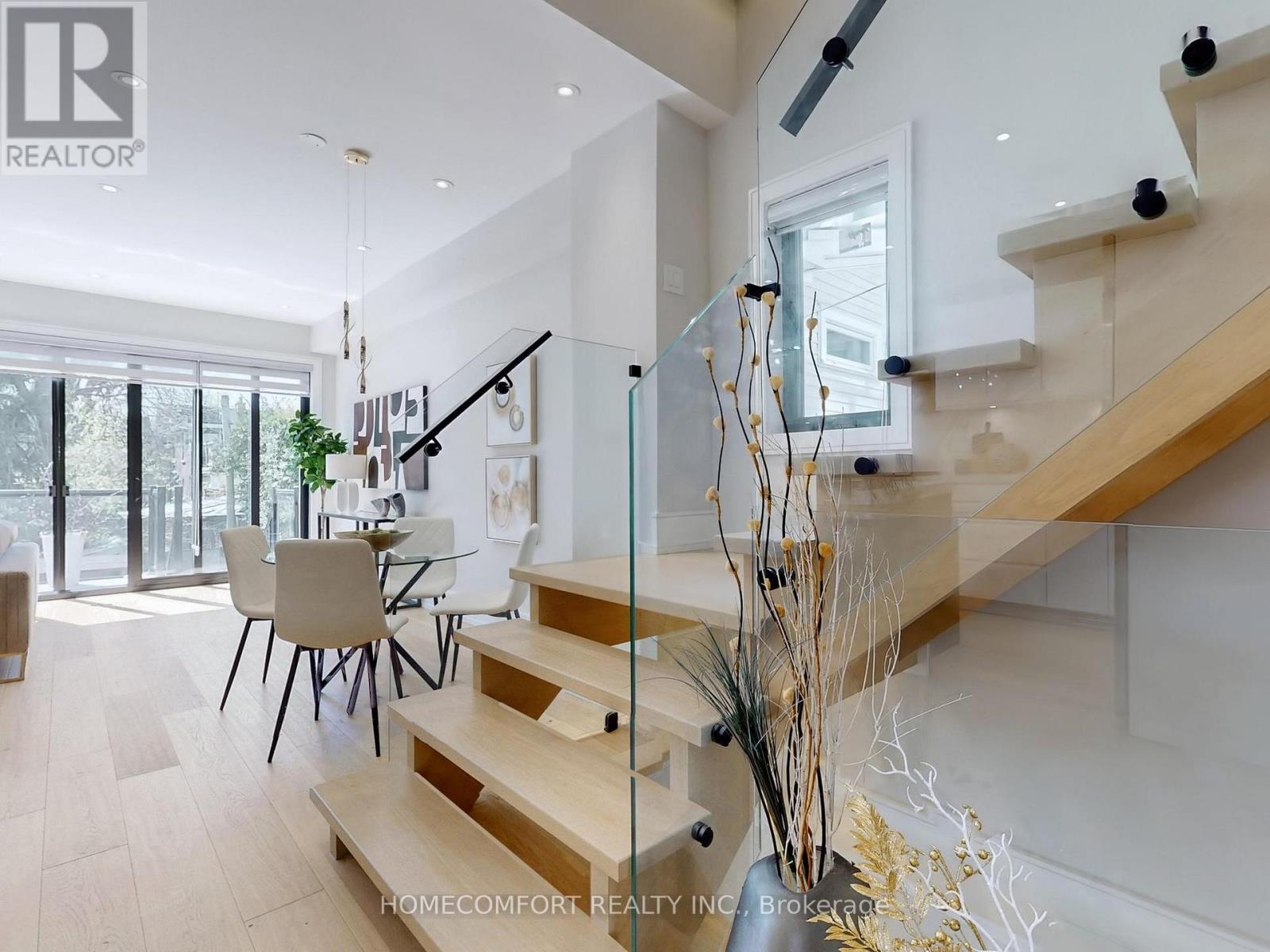 70 Bellefair Avenue, Toronto, Ontario  M4L 3T8 - Photo 18 - E12974578