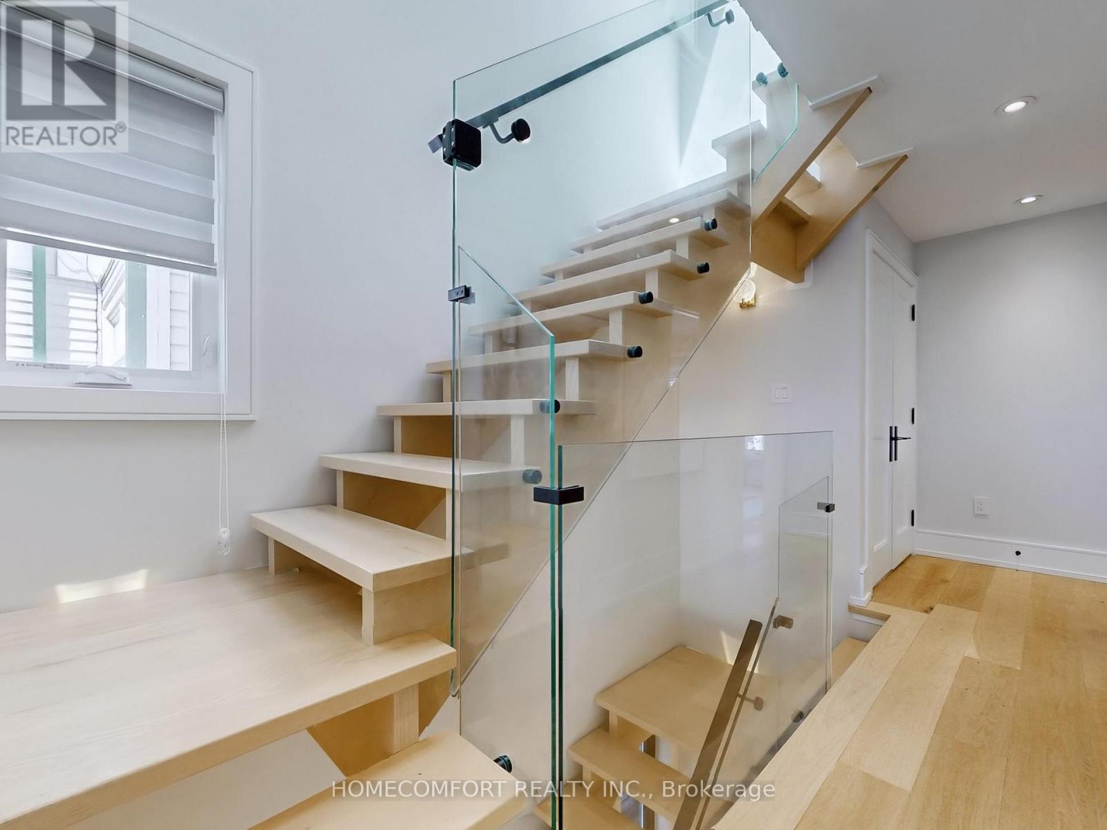 70 Bellefair Avenue, Toronto, Ontario  M4L 3T8 - Photo 28 - E12974578