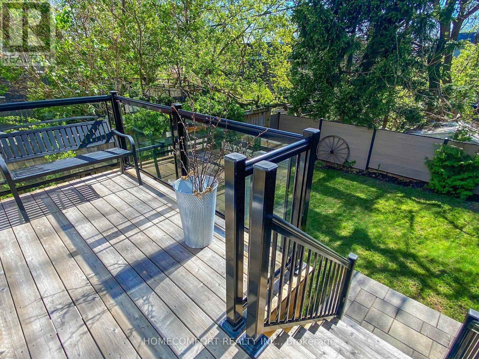 70 Bellefair Avenue, Toronto, Ontario  M4L 3T8 - Photo 45 - E12974578