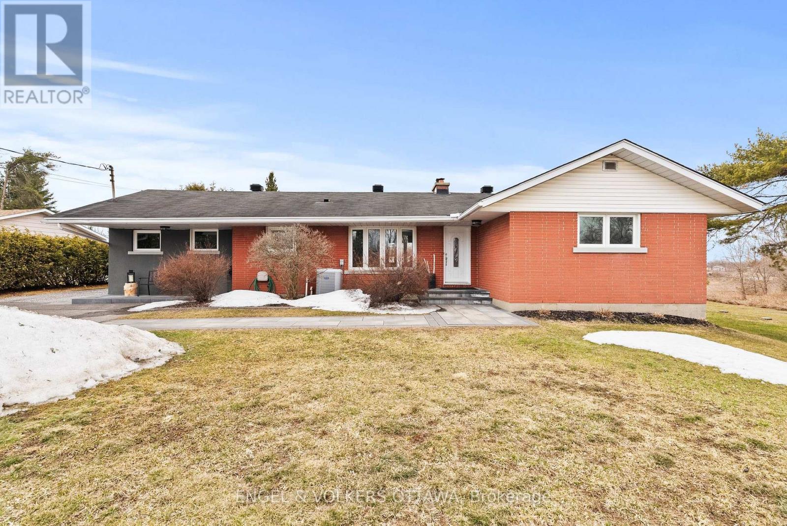 4624 ALBION ROAD, Ottawa, Ontario