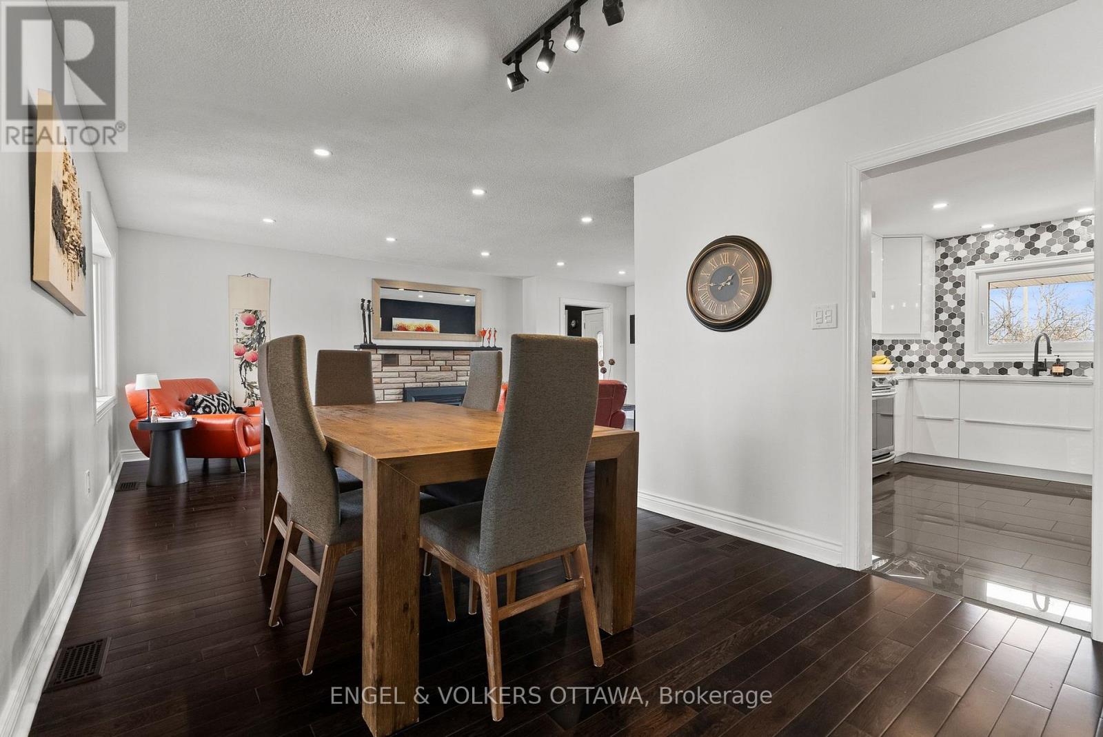 4624 Albion Road, Ottawa, Ontario  K1X 1A5 - Photo 13 - X12974508