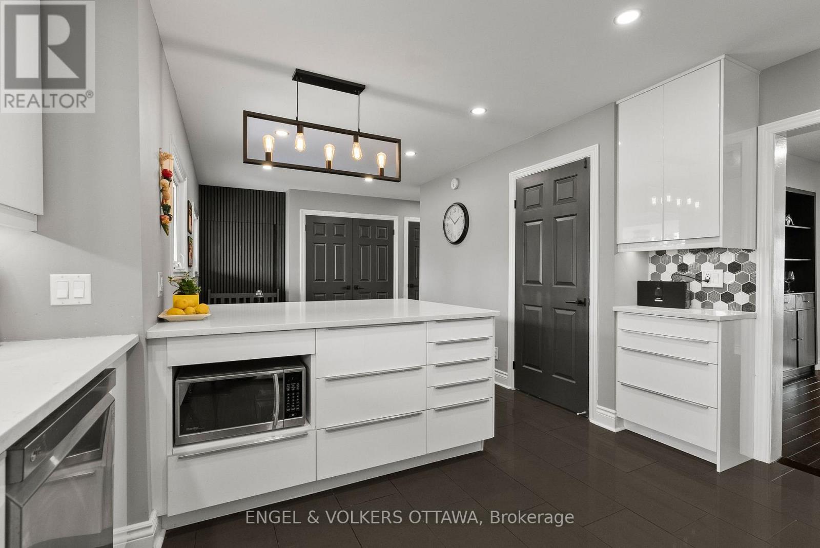 4624 Albion Road, Ottawa, Ontario  K1X 1A5 - Photo 16 - X12974508