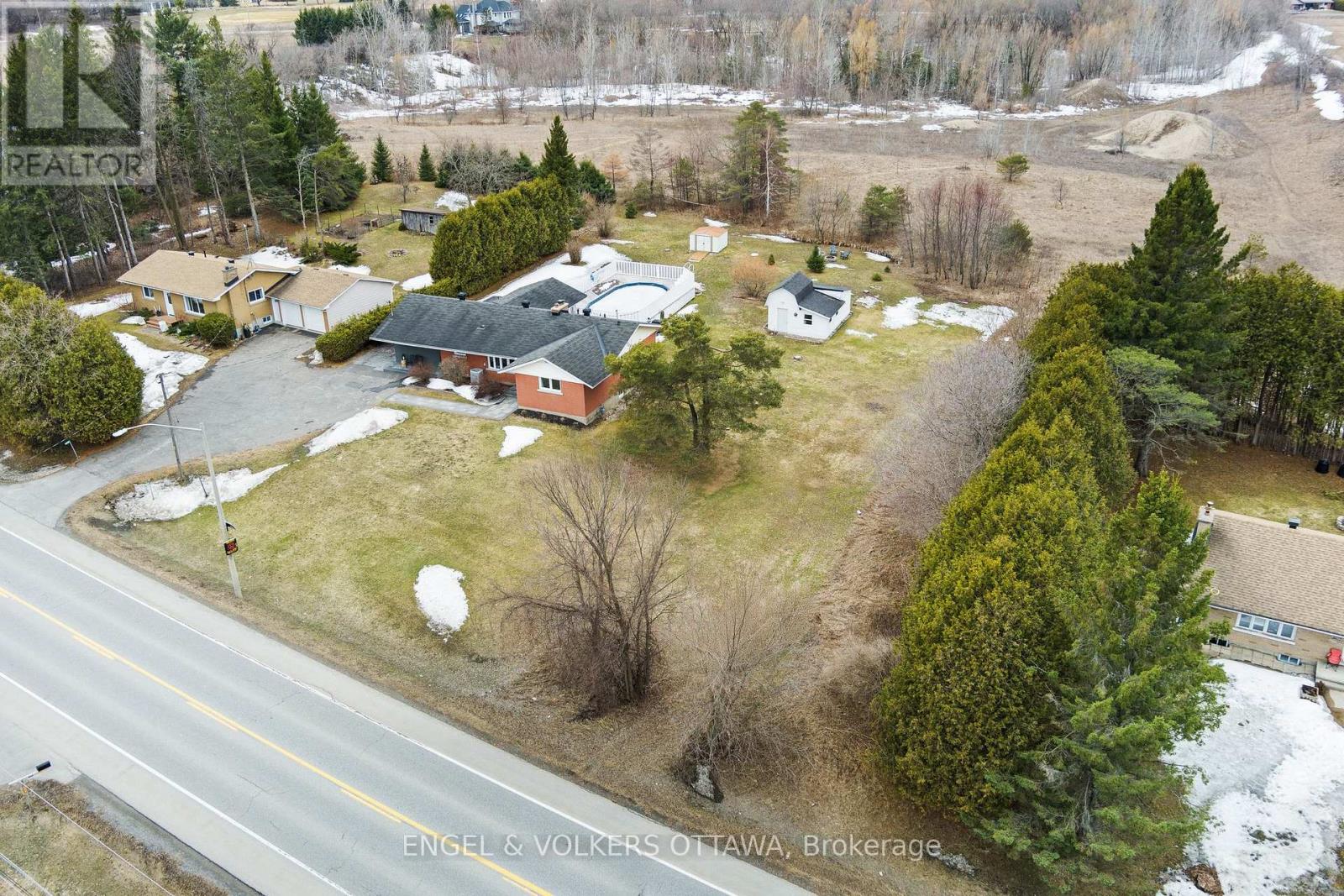 4624 Albion Road, Ottawa, Ontario  K1X 1A5 - Photo 4 - X12974508