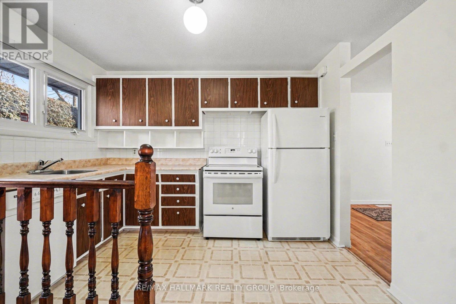 2354 Furby Avenue, Ottawa, Ontario  K1G 1E3 - Photo 11 - X12974568