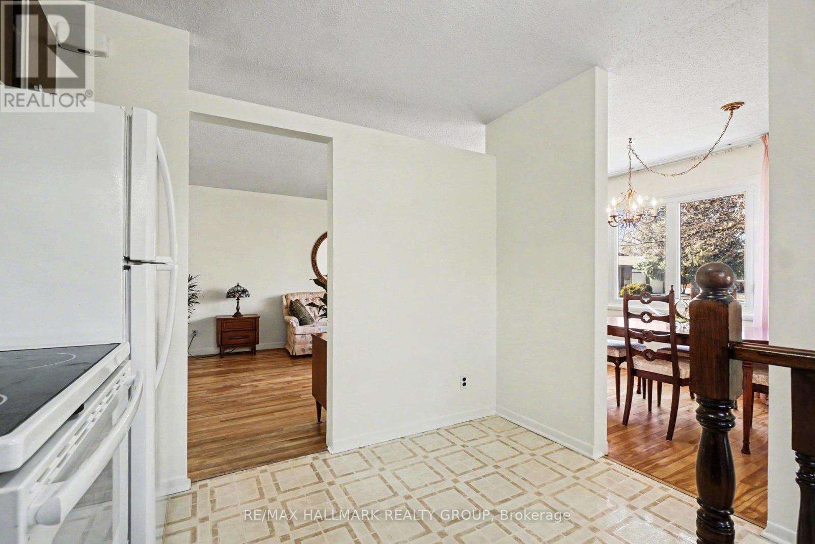 2354 Furby Avenue, Ottawa, Ontario  K1G 1E3 - Photo 14 - X12974568