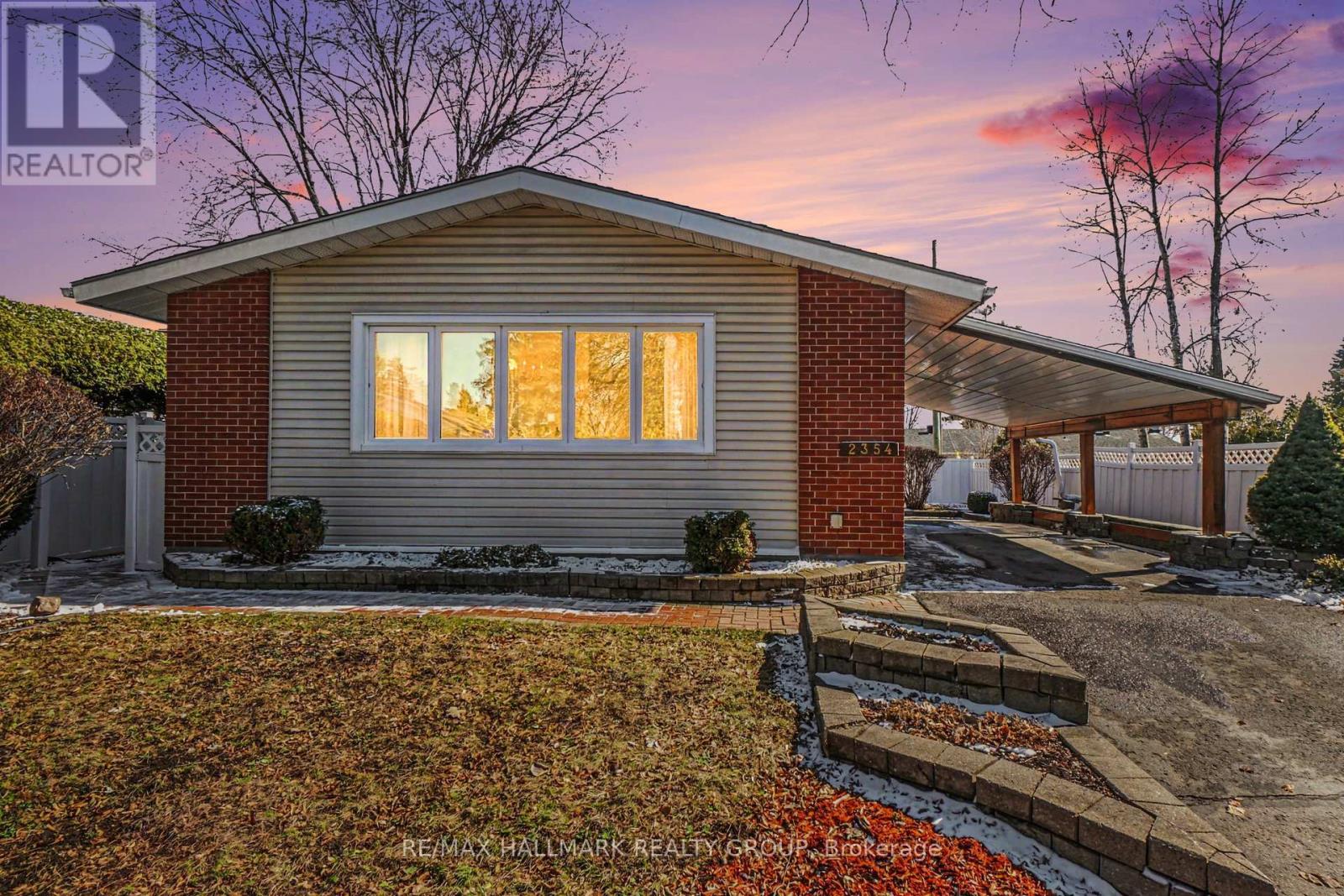 2354 Furby Avenue, Ottawa, Ontario  K1G 1E3 - Photo 2 - X12974568