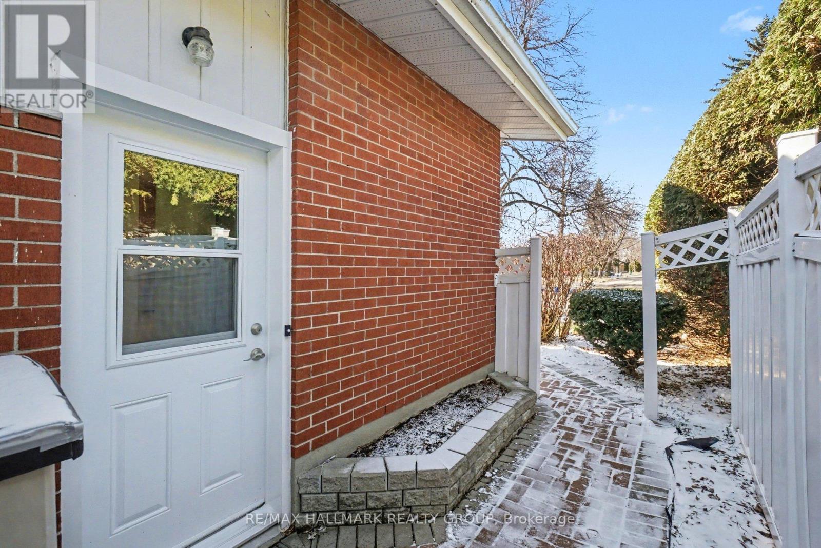2354 Furby Avenue, Ottawa, Ontario  K1G 1E3 - Photo 29 - X12974568