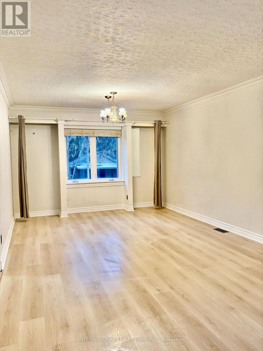 Main - 397 Centre Street E, Richmond Hill, Ontario  L4C 1B5 - Photo 8 - N12974514