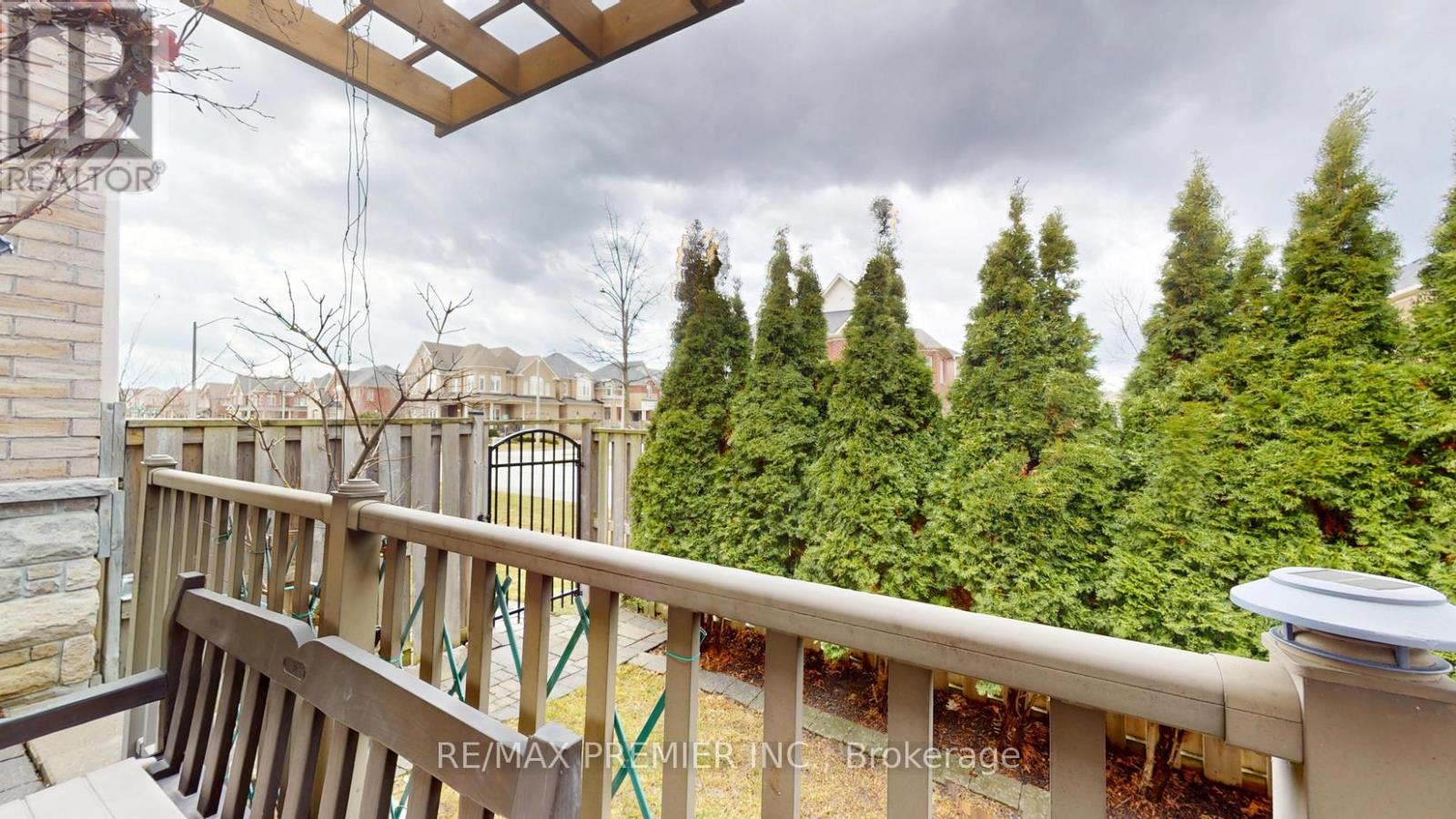 48 Heron Hollow Avenue, Richmond Hill, Ontario  L4E 0G9 - Photo 17 - N12974520