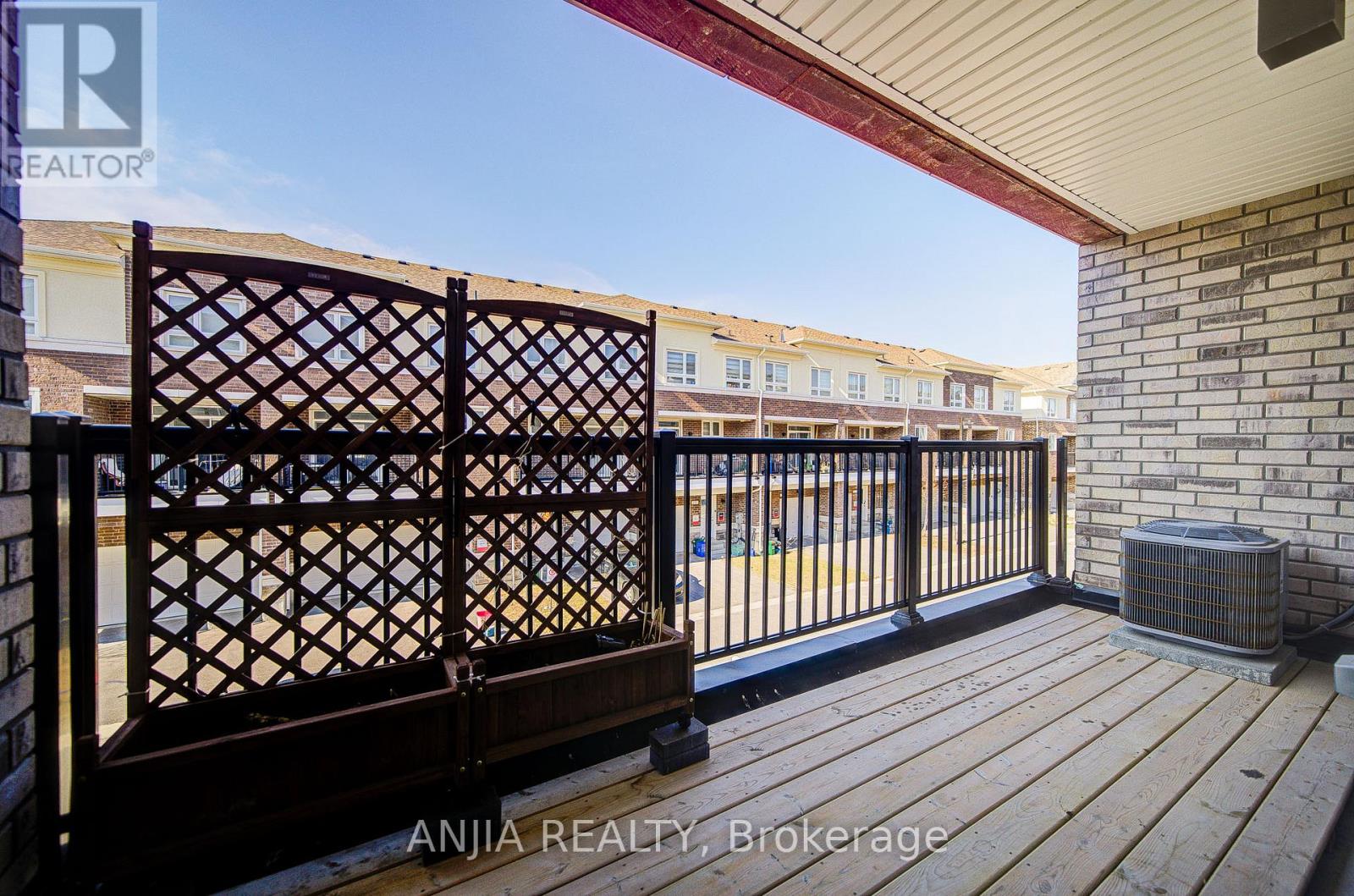 64 Chicago Lane, Markham, Ontario  L6E 2C1 - Photo 23 - N12974544