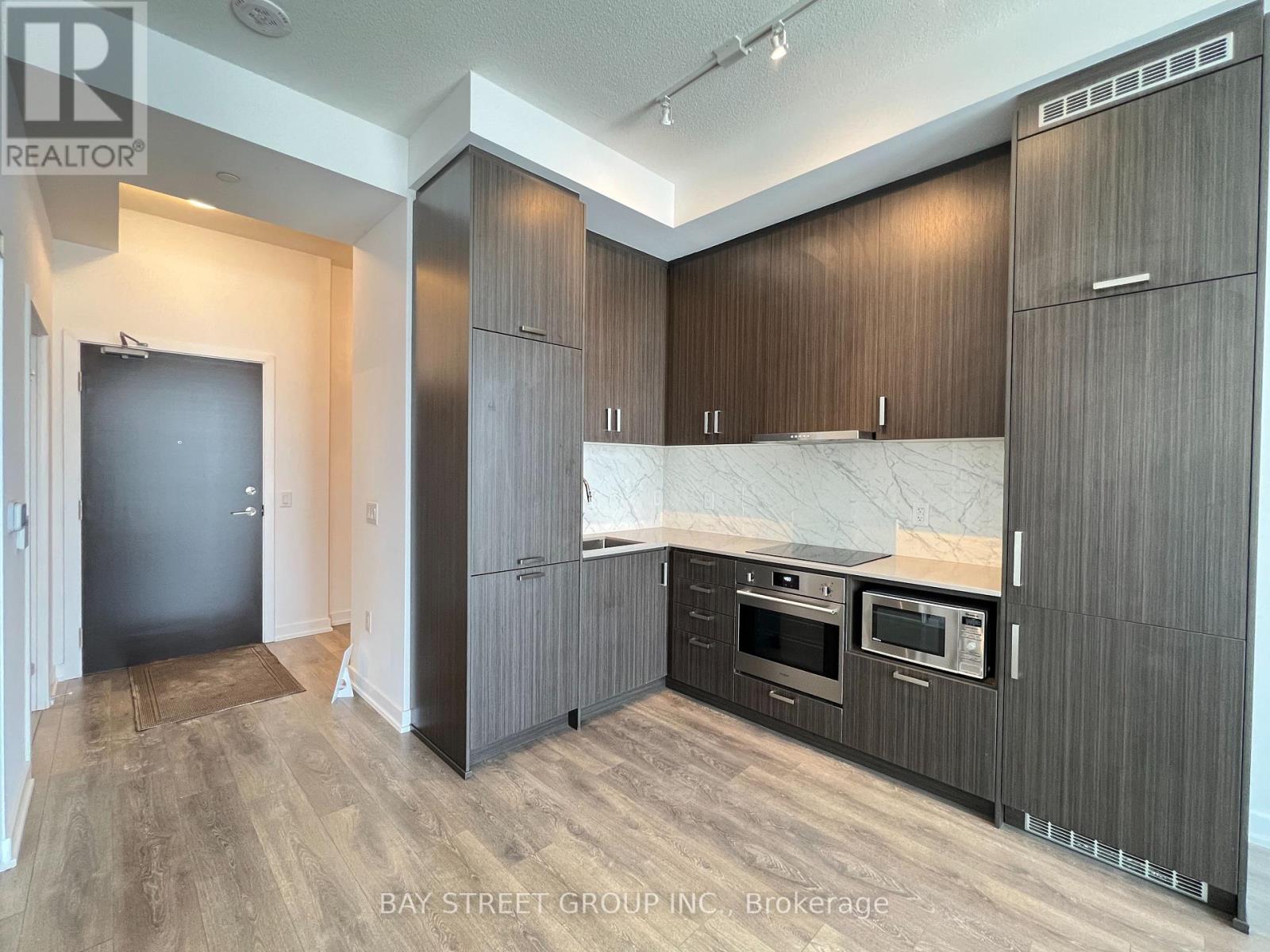 511 - 60 Honeycrisp Crescent, Vaughan, Ontario  L4K 0N5 - Photo 12 - N12974572