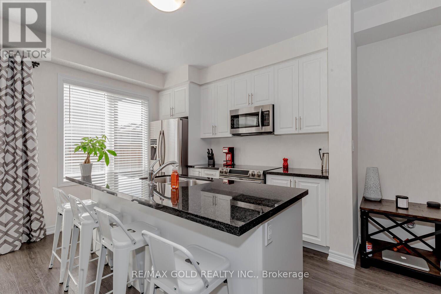 109 Benadir Avenue, Caledon, Ontario  L7C 2J3 - Photo 15 - W12974510