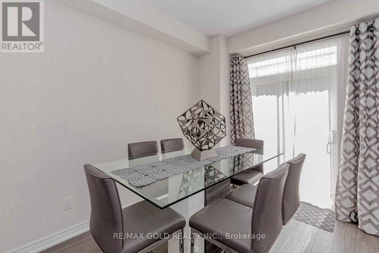 109 Benadir Avenue, Caledon, Ontario  L7C 2J3 - Photo 20 - W12974510