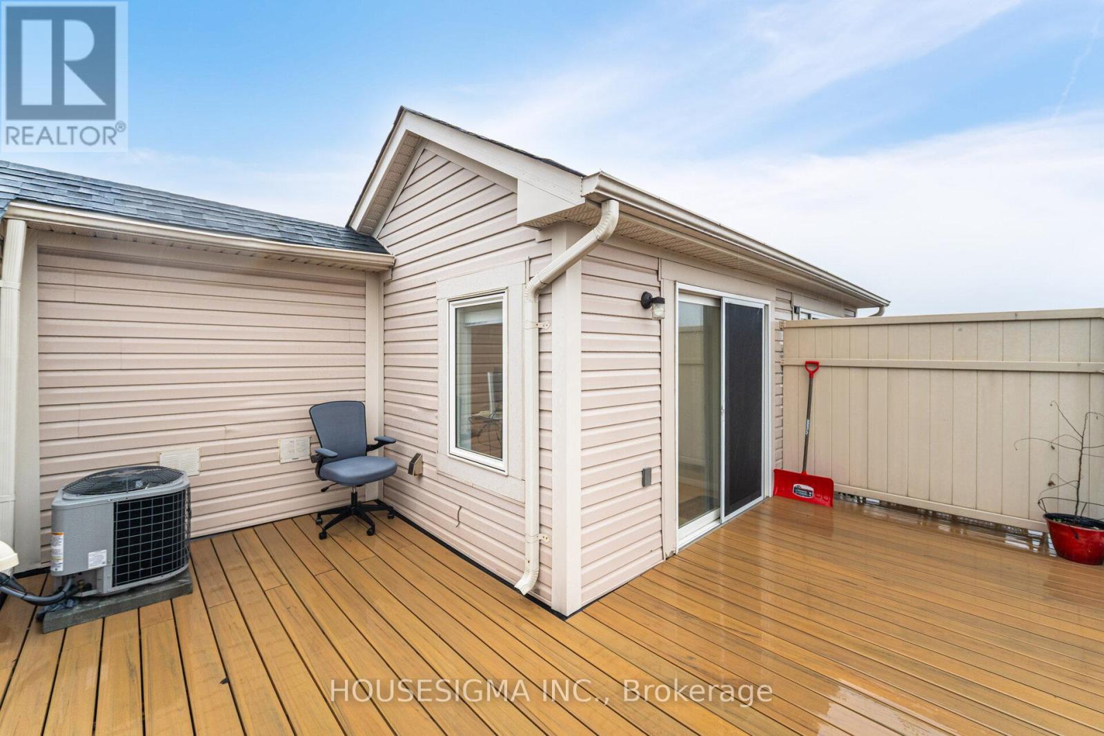 3 - 760 Neighbourhood Circle, Mississauga, Ontario  L5B 0B6 - Photo 26 - W12974526