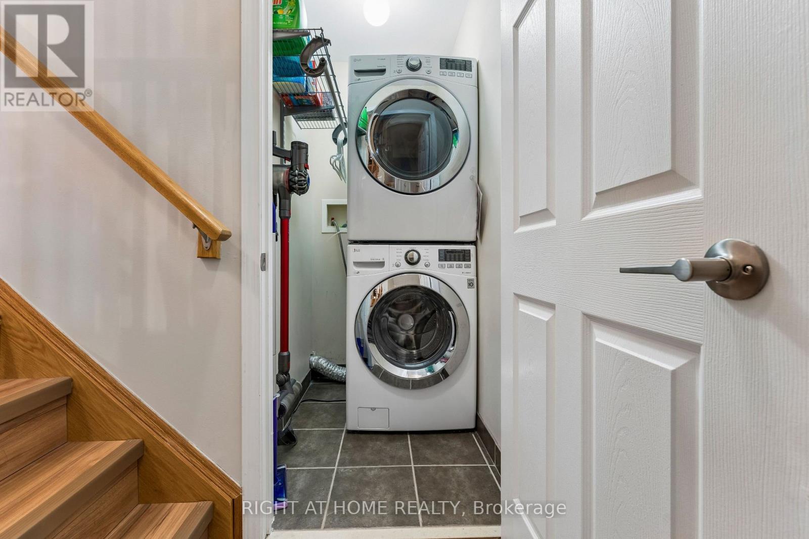 915 Deverell Place, Milton, Ontario  L9T 0M2 - Photo 11 - W12974560