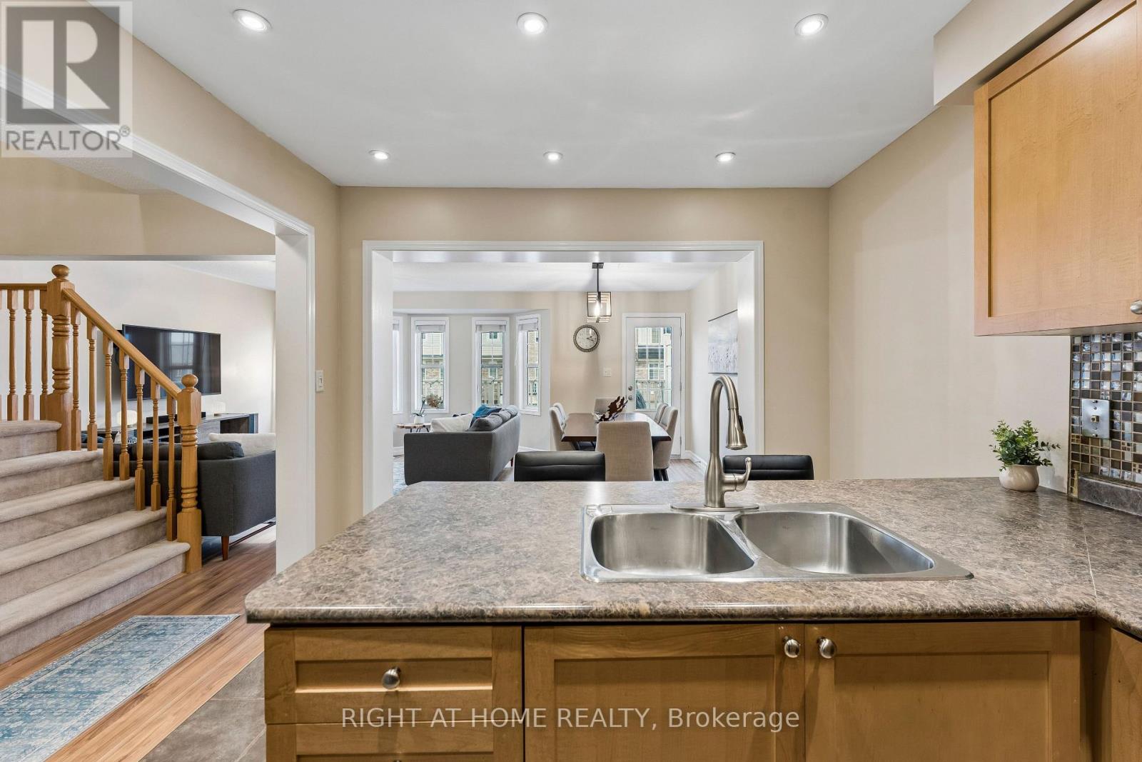 915 Deverell Place, Milton, Ontario  L9T 0M2 - Photo 19 - W12974560