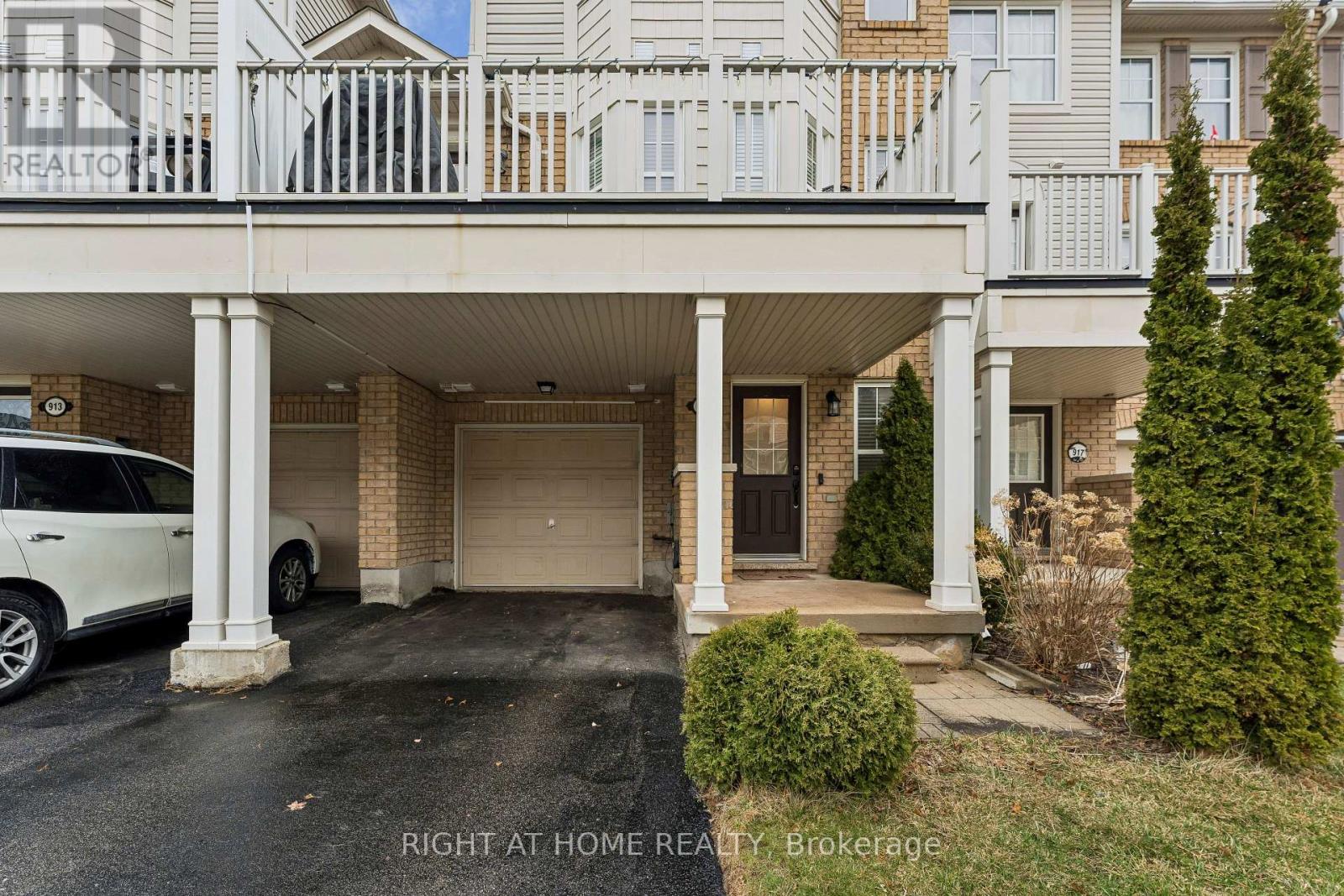 915 Deverell Place, Milton, Ontario  L9T 0M2 - Photo 4 - W12974560