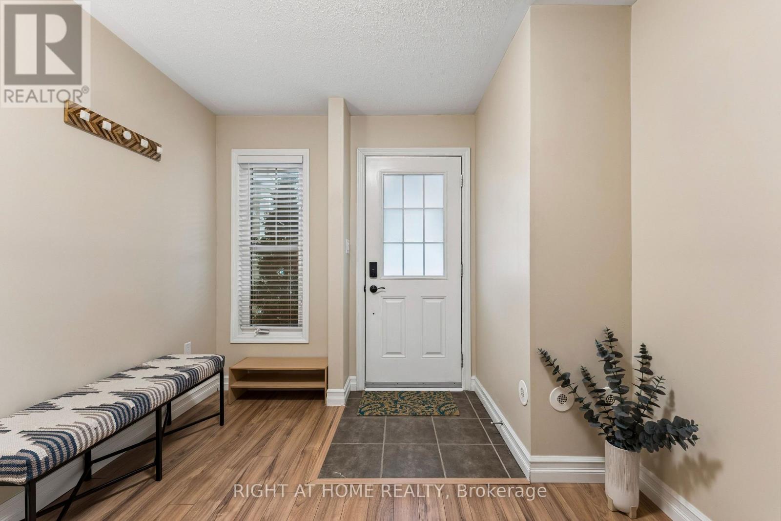 915 Deverell Place, Milton, Ontario  L9T 0M2 - Photo 6 - W12974560