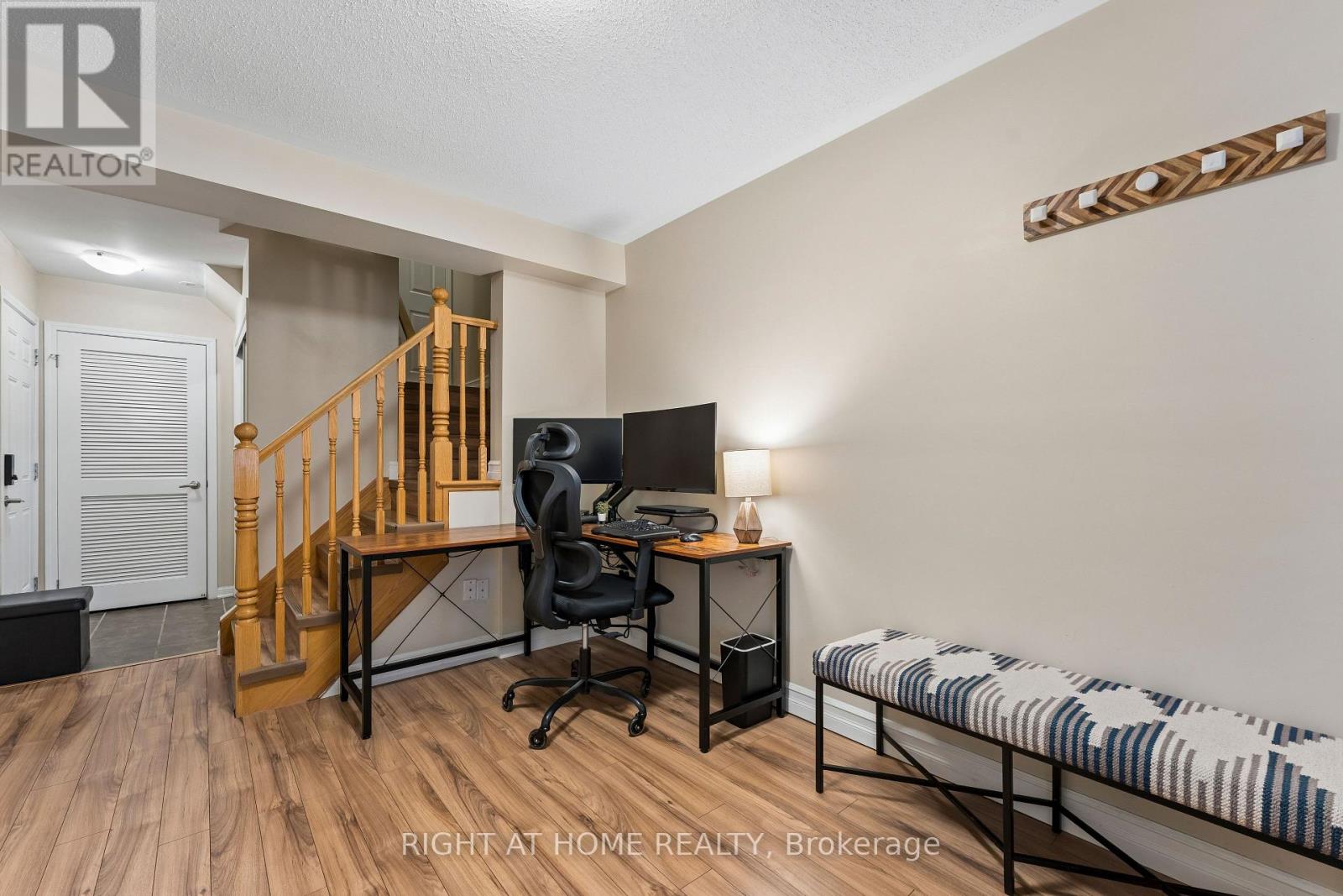 915 Deverell Place, Milton, Ontario  L9T 0M2 - Photo 7 - W12974560