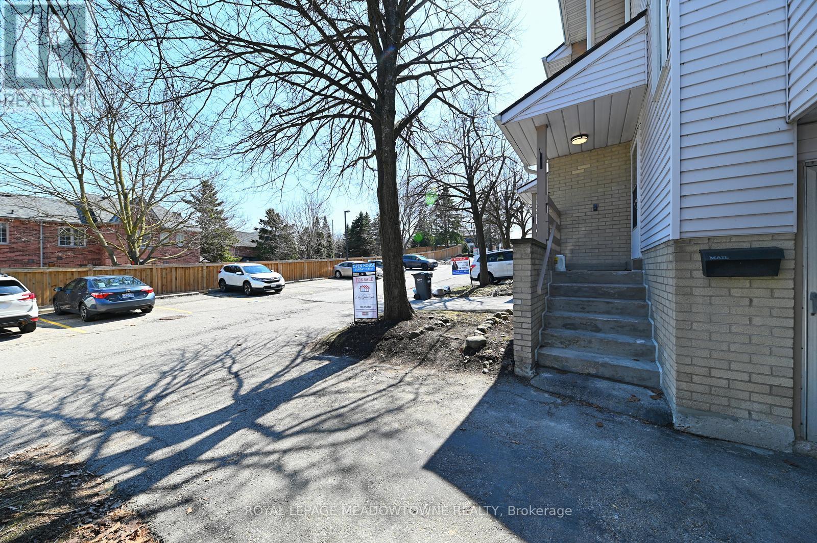 74 - 80 Lynden Circle, Halton Hills, Ontario  L7G 4Y8 - Photo 29 - W12974582