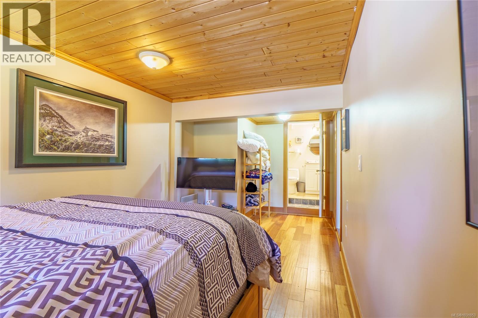 1108 Abraham Dr, Tofino, British Columbia  V0R 2Z0 - Photo 19 - 1031053