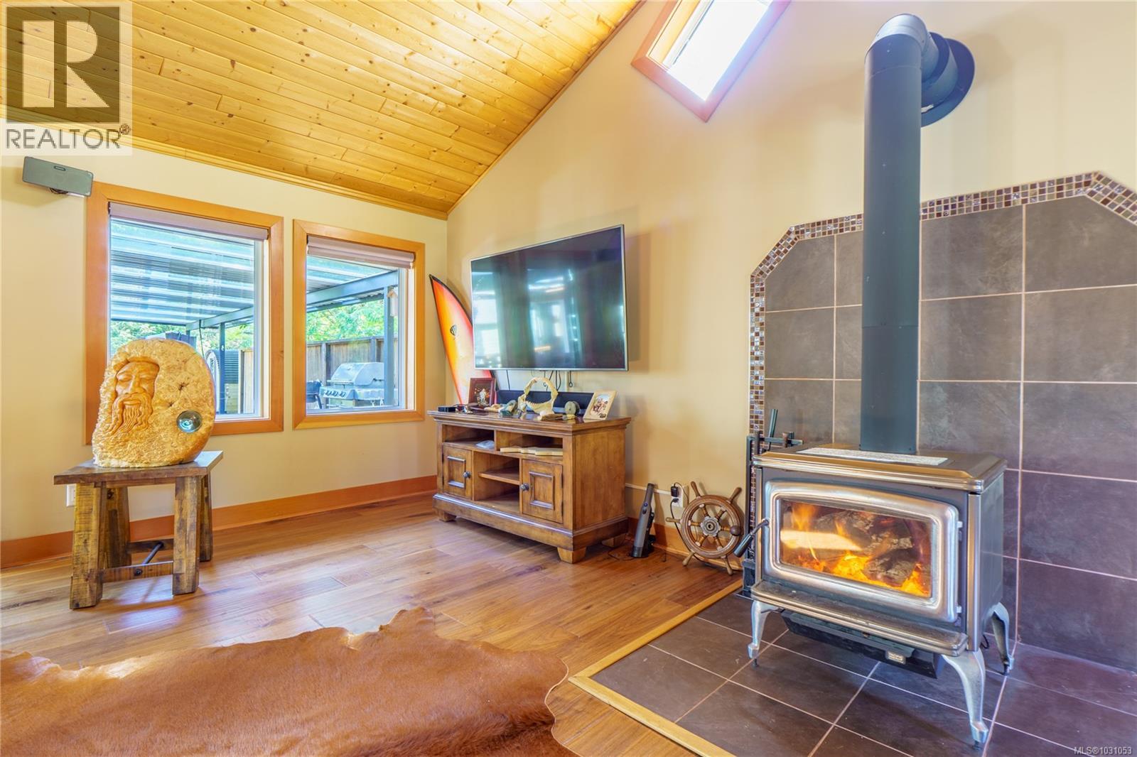 1108 Abraham Dr, Tofino, British Columbia  V0R 2Z0 - Photo 6 - 1031053