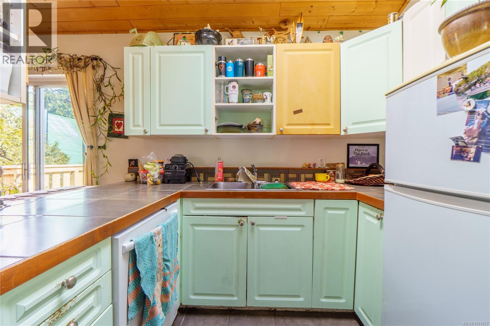 1108 Abraham Dr, Tofino, British Columbia  V0R 2Z0 - Photo 37 - 1031053