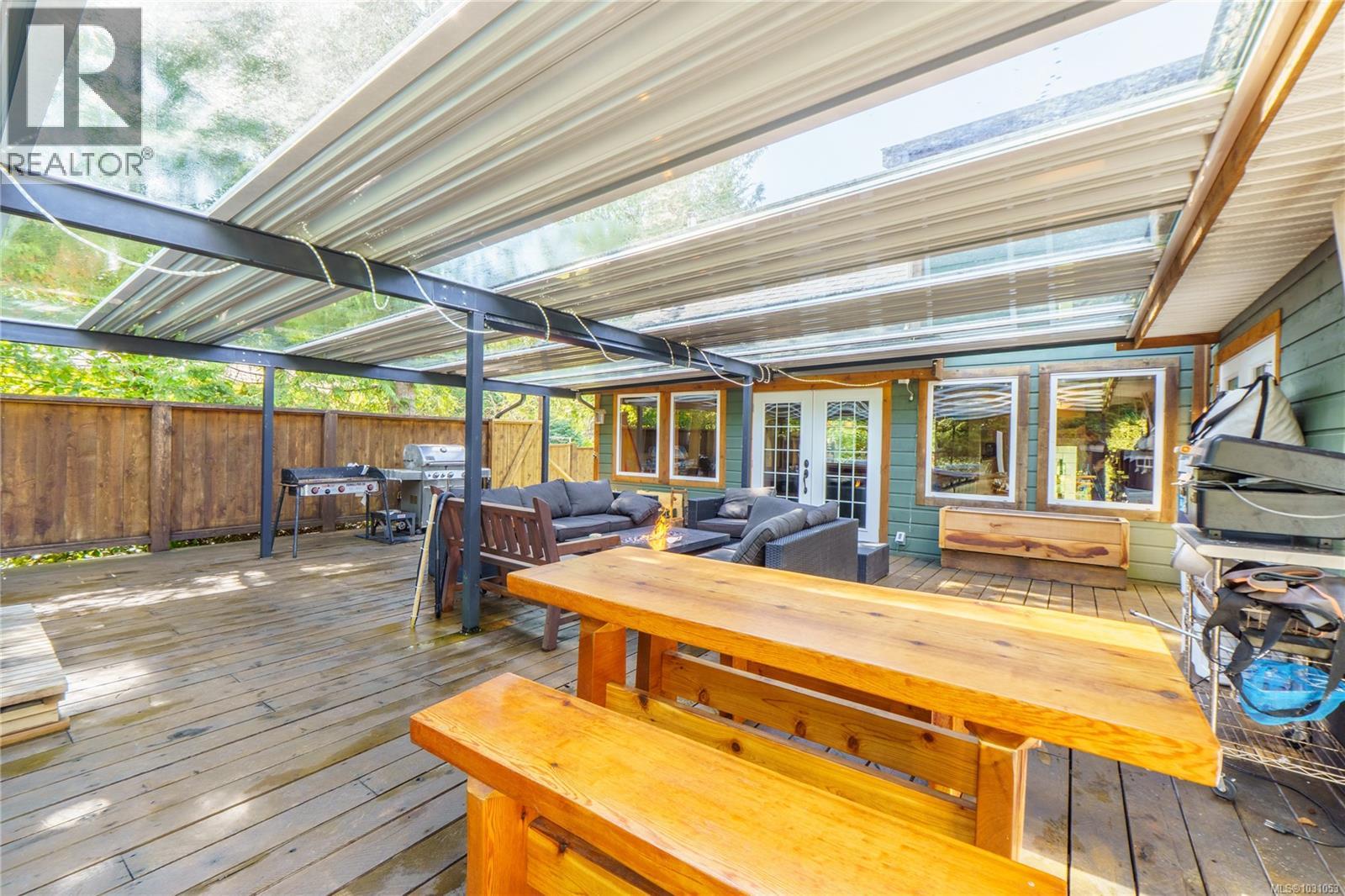 1108 Abraham Dr, Tofino, British Columbia  V0R 2Z0 - Photo 27 - 1031053