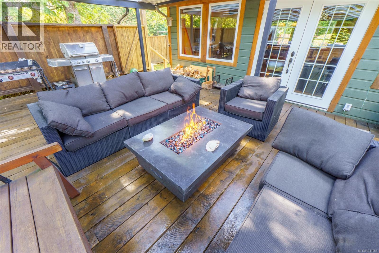 1108 Abraham Dr, Tofino, British Columbia  V0R 2Z0 - Photo 22 - 1031053