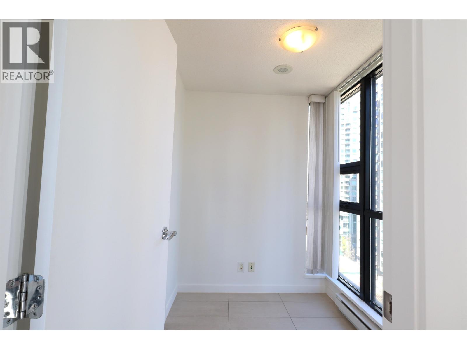 1502 909 Mainland Street, Vancouver, British Columbia  V6B 1S3 - Photo 15 - R3108568