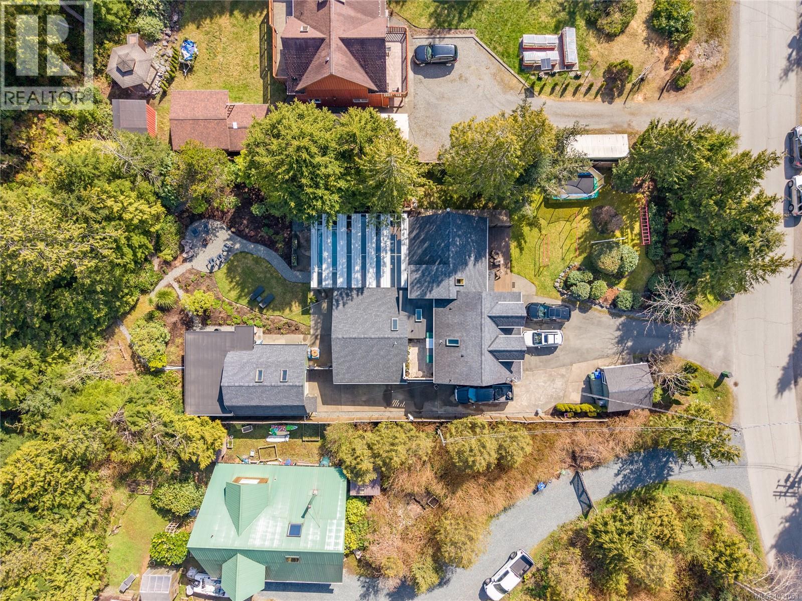 1108 Abraham Dr, Tofino, British Columbia  V0R 2Z0 - Photo 52 - 1031053