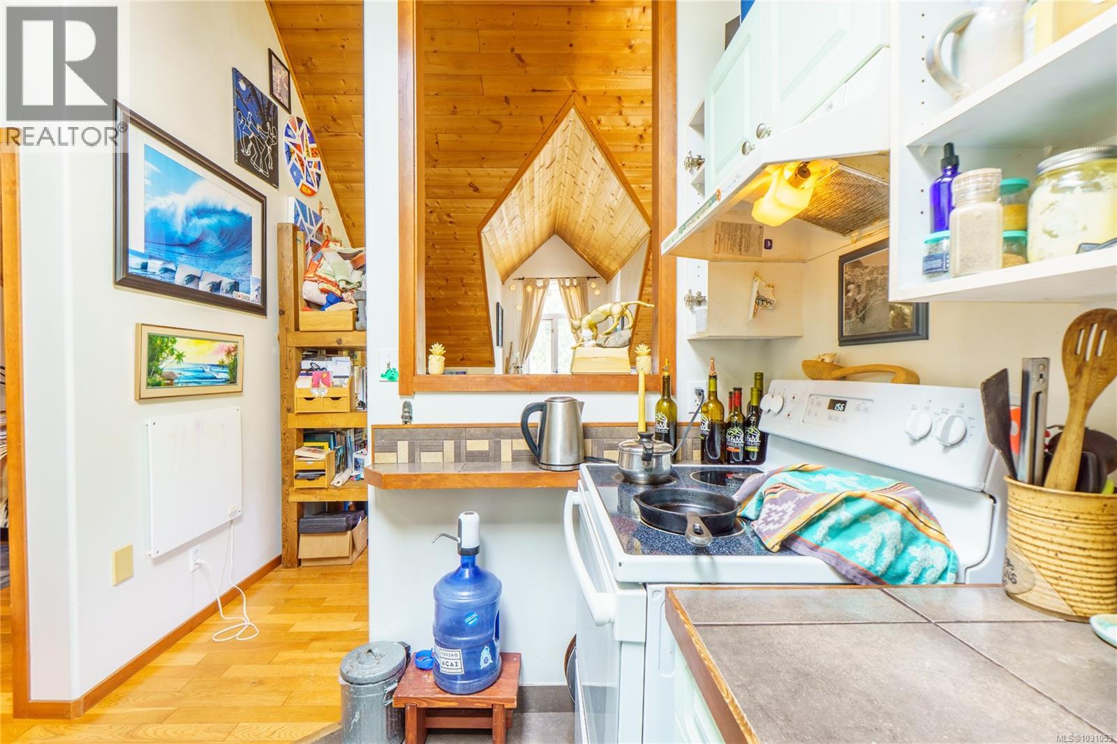 1108 Abraham Dr, Tofino, British Columbia  V0R 2Z0 - Photo 36 - 1031053