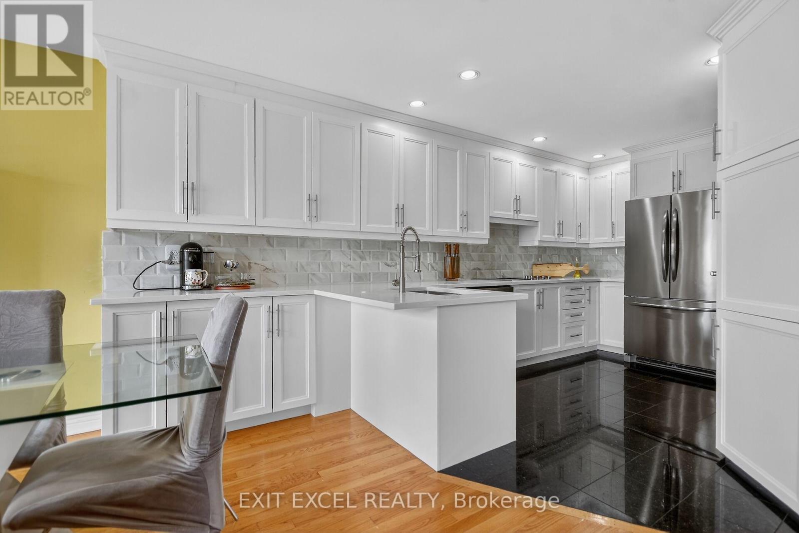 1093-B Normandy Cr. Normandy Crescent, Ottawa, Ontario  K2C 0L9 - Photo 18 - X12974618