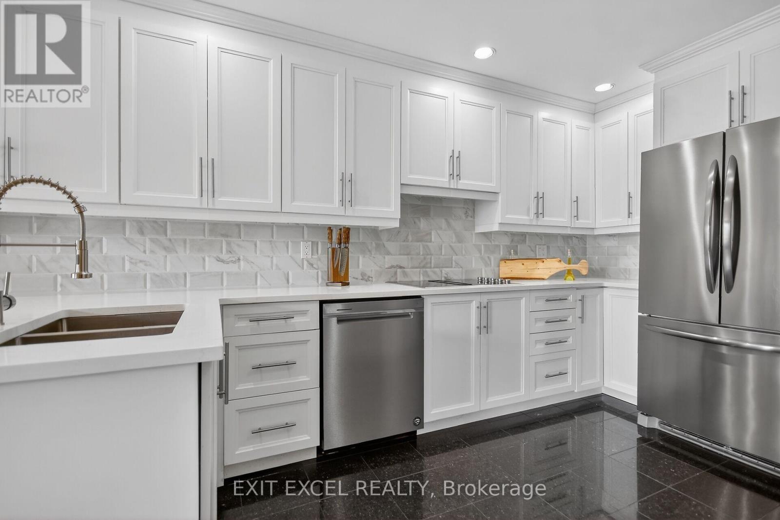 1093-B Normandy Cr. Normandy Crescent, Ottawa, Ontario  K2C 0L9 - Photo 19 - X12974618