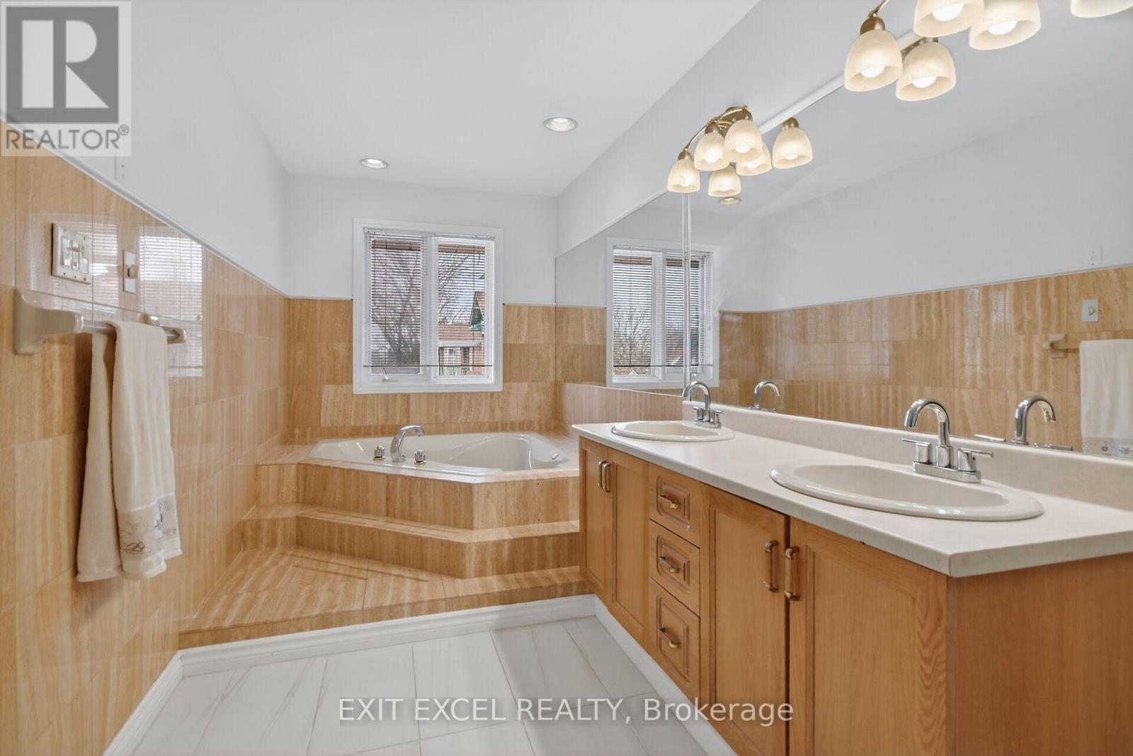 1093-B Normandy Cr. Normandy Crescent, Ottawa, Ontario  K2C 0L9 - Photo 29 - X12974618