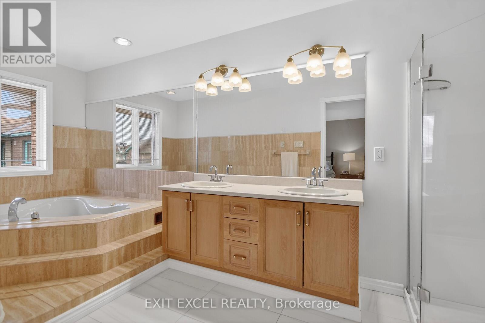 1093-B Normandy Cr. Normandy Crescent, Ottawa, Ontario  K2C 0L9 - Photo 30 - X12974618