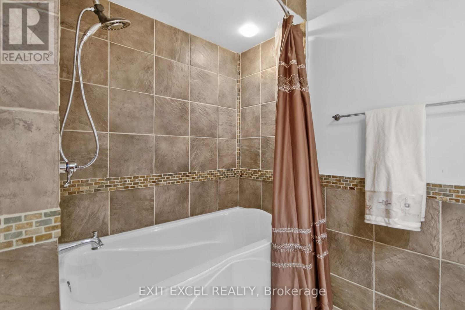 1093-B Normandy Cr. Normandy Crescent, Ottawa, Ontario  K2C 0L9 - Photo 35 - X12974618