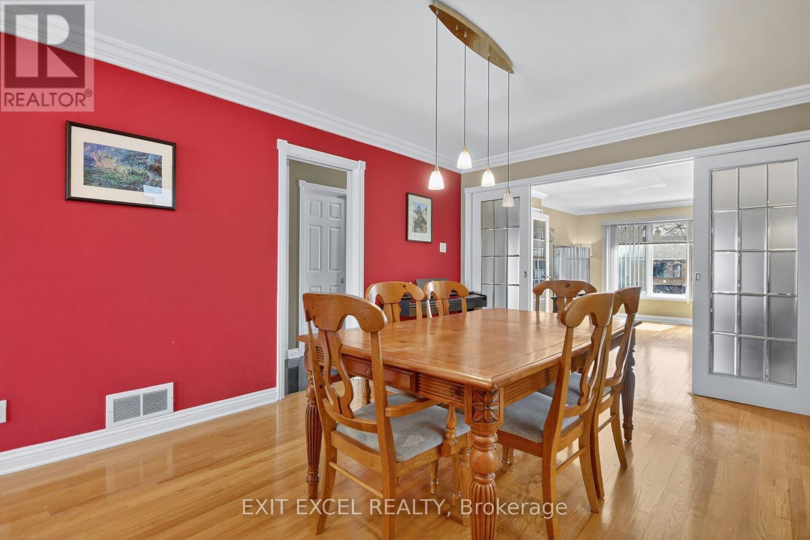 1093-B Normandy Cr. Normandy Crescent, Ottawa, Ontario  K2C 0L9 - Photo 8 - X12974618