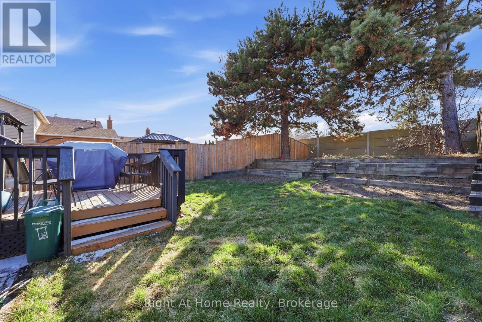 136 Elderwood Place, Brampton, Ontario  L6V 3N3 - Photo 34 - W12974626