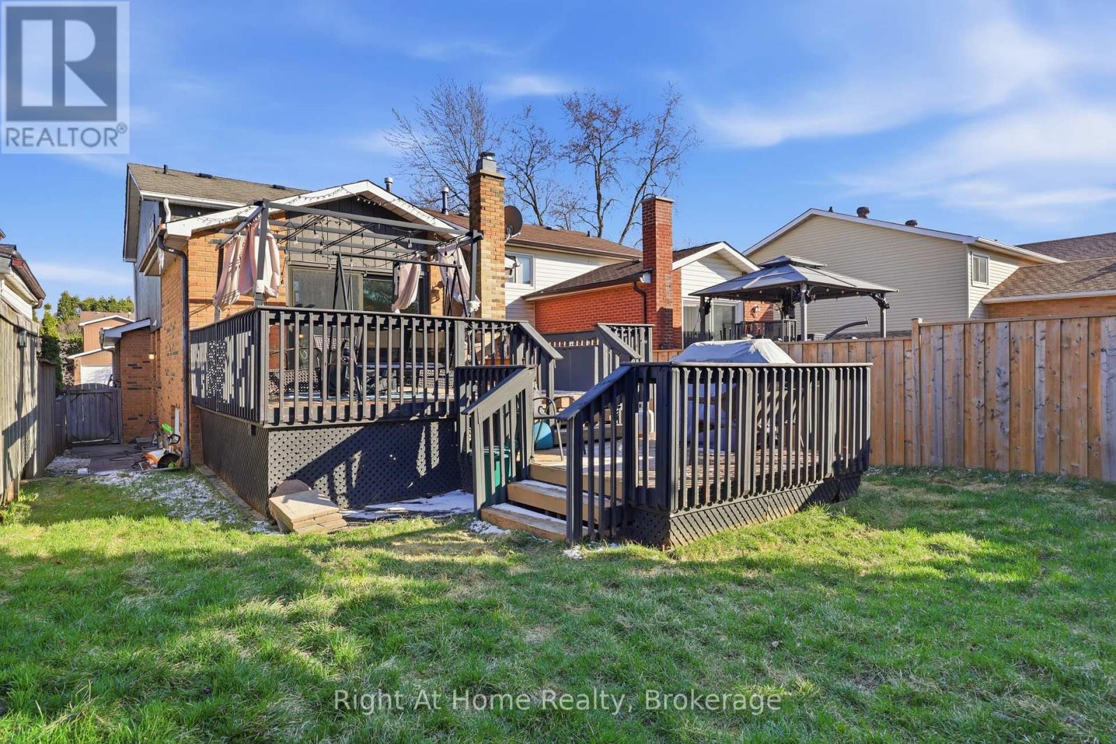 136 Elderwood Place, Brampton, Ontario  L6V 3N3 - Photo 36 - W12974626