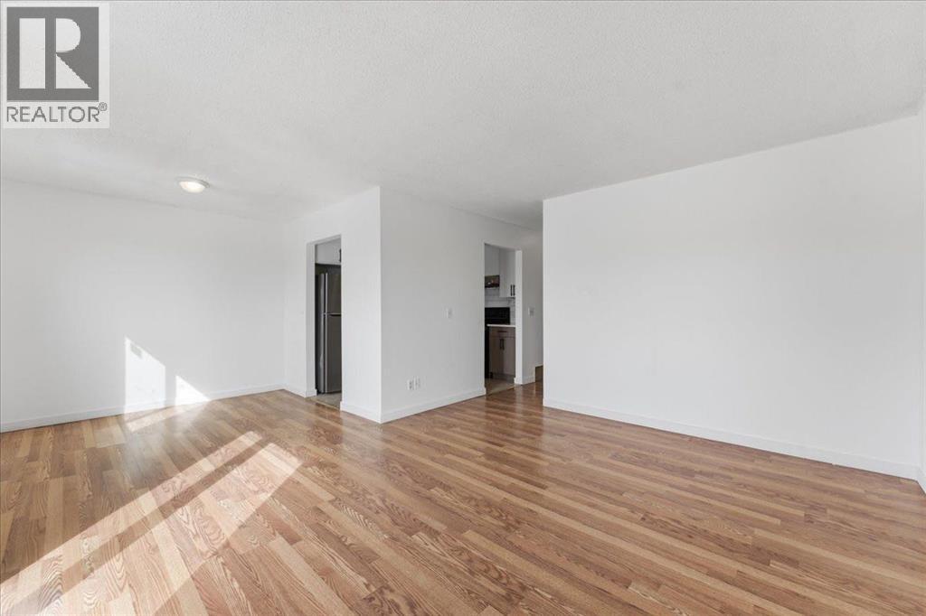 79 Fonda Drive Se Drive Se, Calgary, Alberta T2A 6E6 - Photo 11 - A2299221