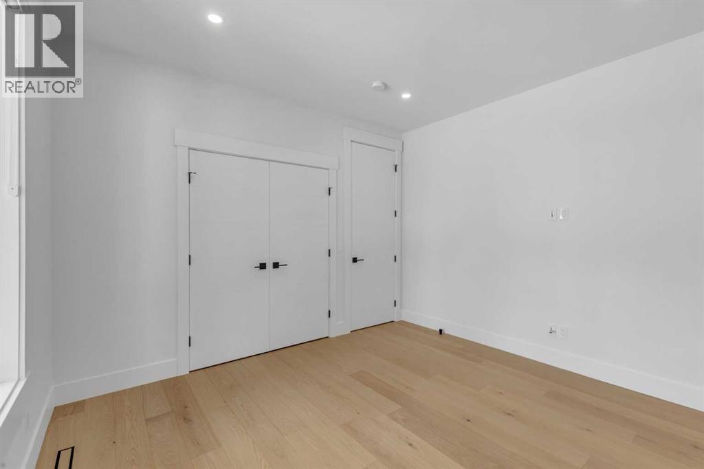 30 Roselawn Crescent Nw, Calgary, Alberta  T2K 1K6 - Photo 35 - A2296751