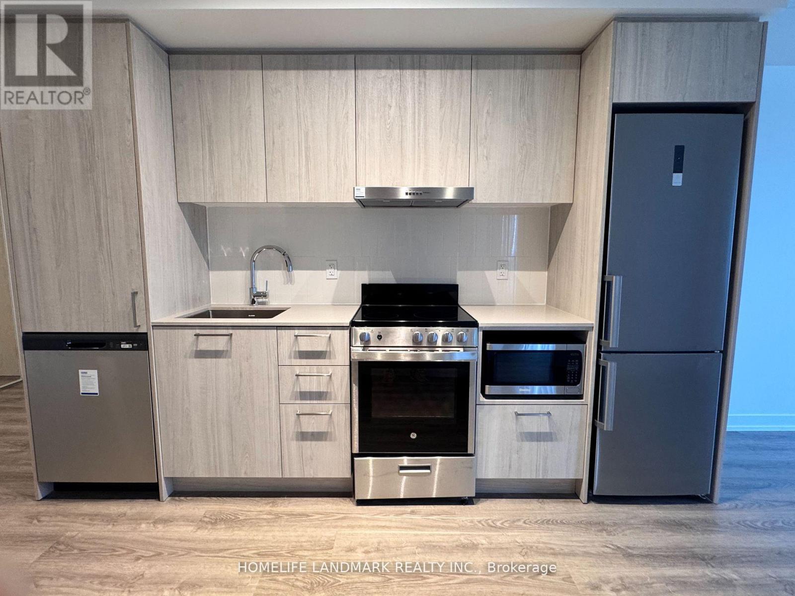 3306 - 195 Commerce Street, Vaughan, Ontario  L4K 0P9 - Photo 4 - N12974604