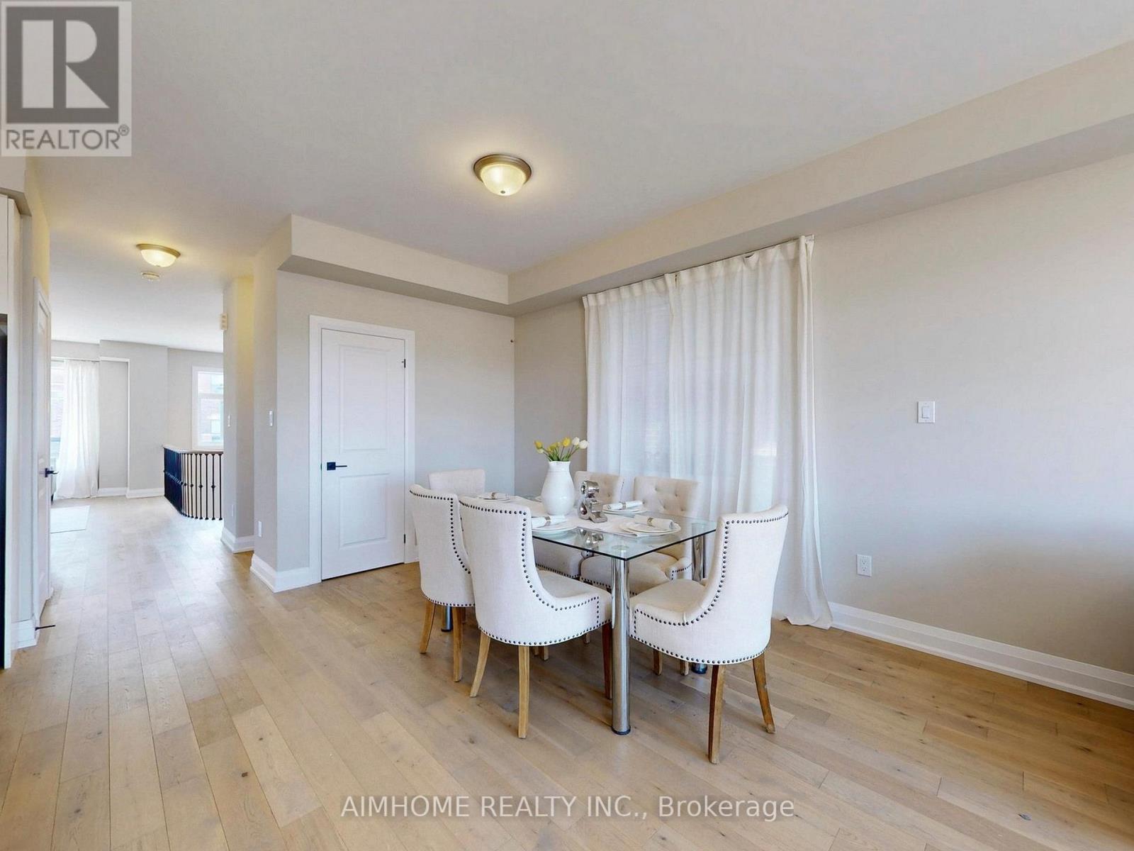 920 Isaac Phillips Way, Newmarket, Ontario  L3X 0M7 - Photo 14 - N12974608