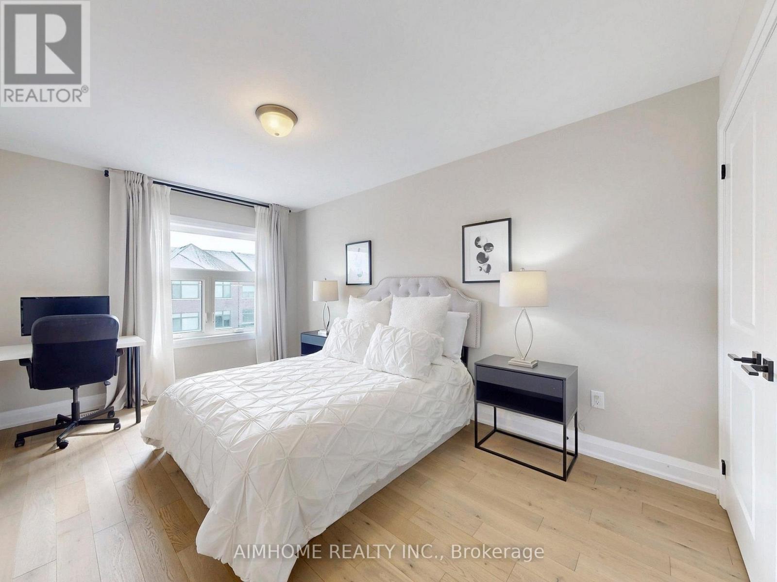 920 Isaac Phillips Way, Newmarket, Ontario  L3X 0M7 - Photo 33 - N12974608