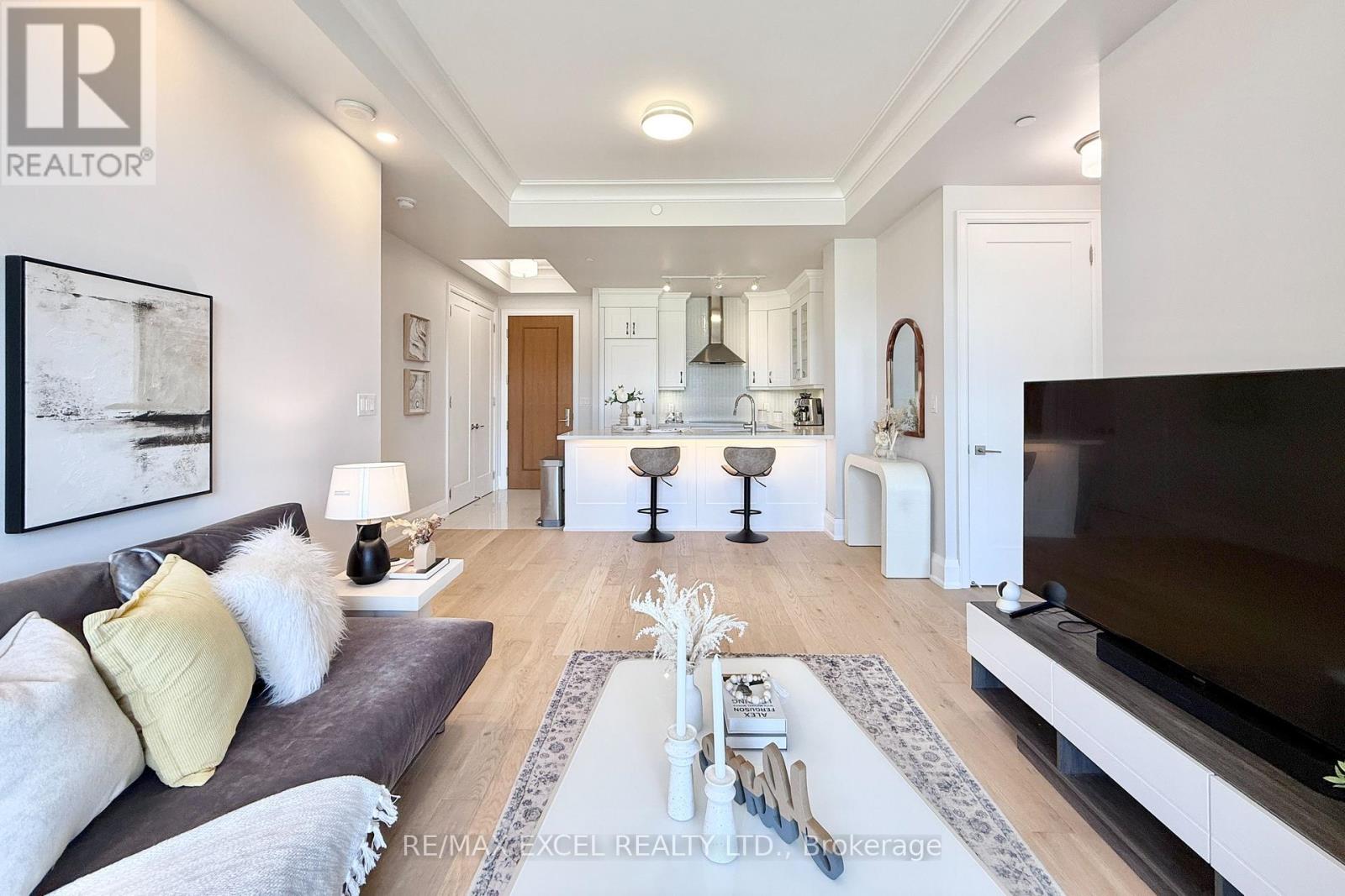 208 - 9 Stollery Pond Crescent, Markham, Ontario  L6C 1K4 - Photo 11 - N12974632