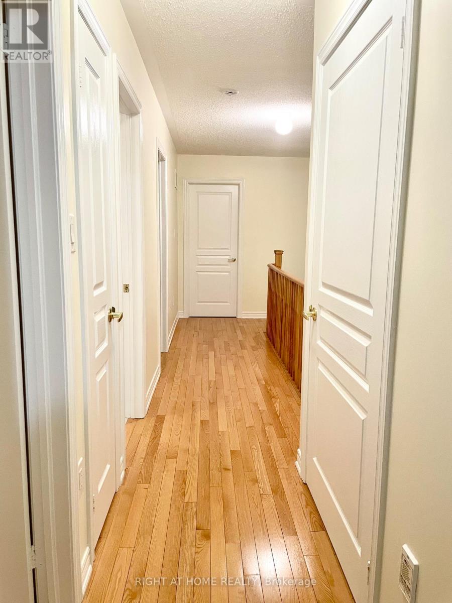 20 Haskett Drive, Markham, Ontario  L6B 0S9 - Photo 15 - N12974648